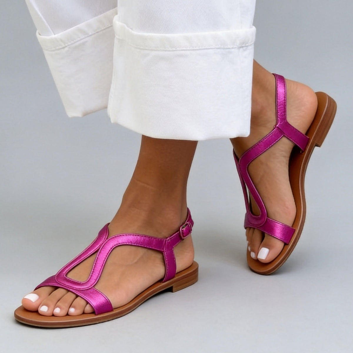 Flat Toe-Strap Beach Sandals