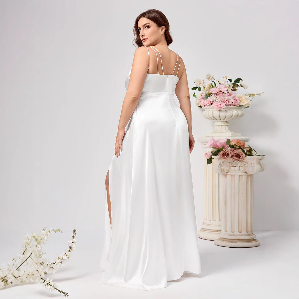 Elegant Plus Size Dress with Slit, Evening Gown, Lightweight Wedding Style, Shimmering Formal Dress